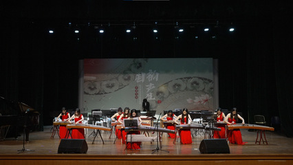 文藝芳華綻滿園 校大學生藝術團系列專場演出在奉賢校區璀璨上演